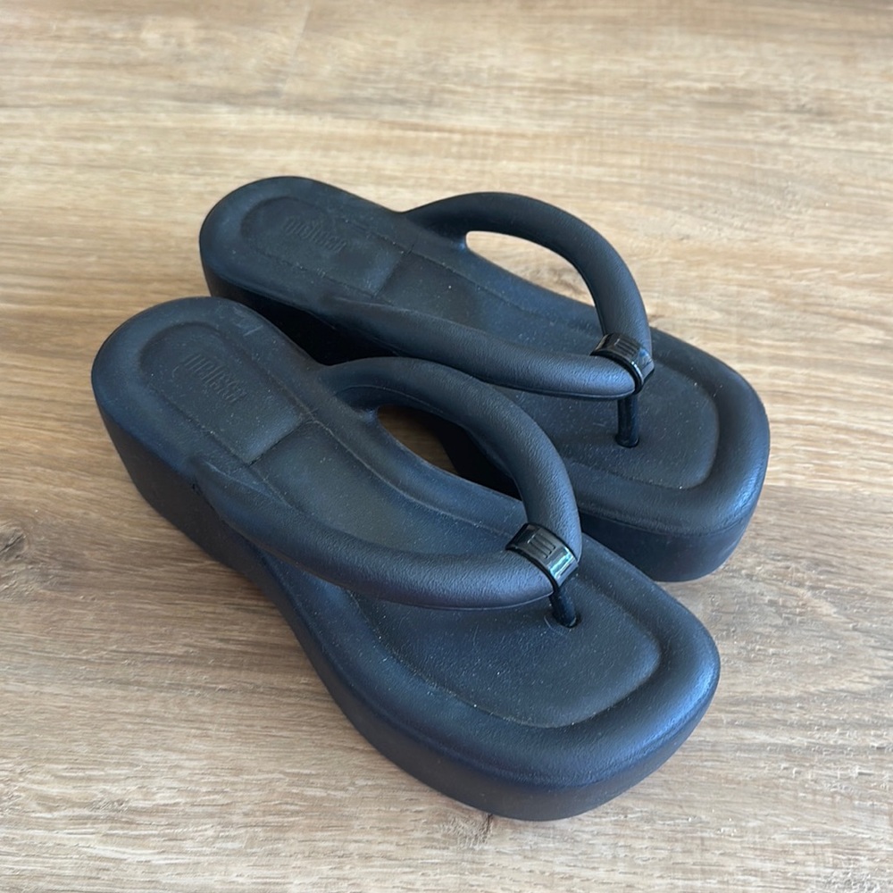 Black Melissa platform flip flops